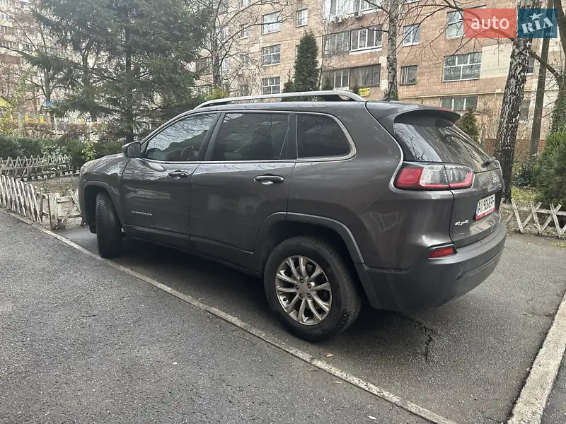Jeep Cherokee