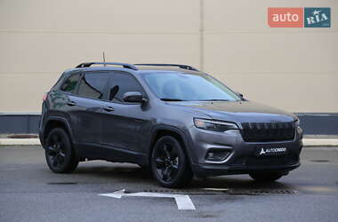 Внедорожник / Кроссовер Jeep Cherokee 2019 в Киеве