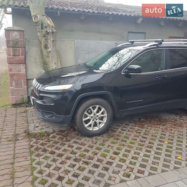 Внедорожник / Кроссовер Jeep Cherokee 2016 в Ровно
