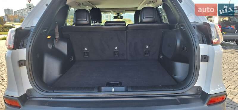 Внедорожник / Кроссовер Jeep Cherokee 2019 в Запорожье фото 5 Внедорожник / Кроссовер Jeep Cherokee 2019 в Запорожье