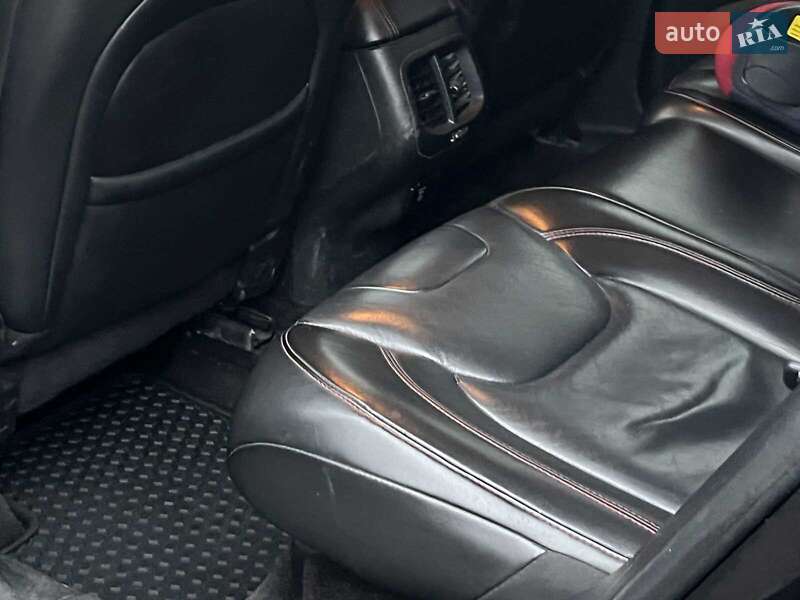 Позашляховик / Кросовер Jeep Cherokee 2015 в Києві