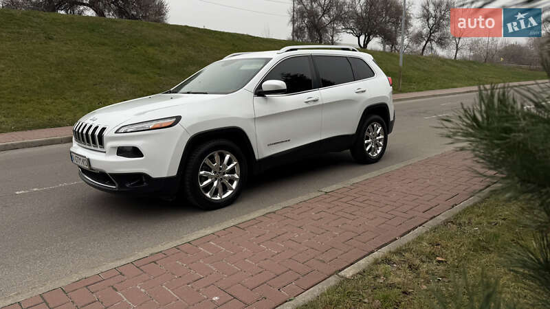 Позашляховик / Кросовер Jeep Cherokee 2015 в Києві