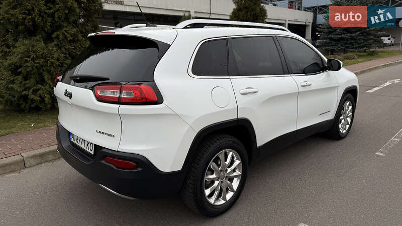 Позашляховик / Кросовер Jeep Cherokee 2015 в Києві