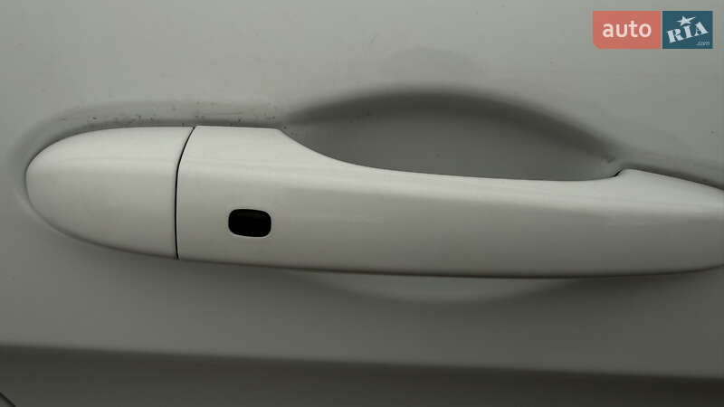 Позашляховик / Кросовер Jeep Cherokee 2015 в Києві