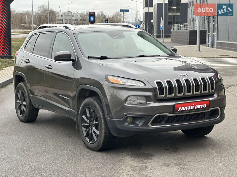 Позашляховик / Кросовер Jeep Cherokee 2014 в Києві