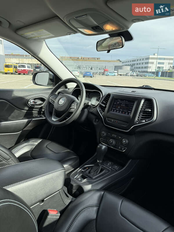 Внедорожник / Кроссовер Jeep Cherokee 2019 в Ивано-Франковске фото 7 Внедорожник / Кроссовер Jeep Cherokee 2019 в Ивано-Франковске