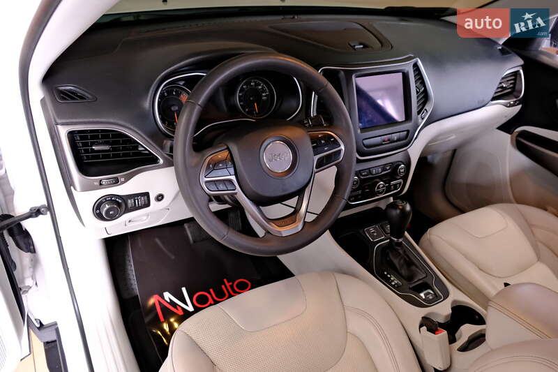 Внедорожник / Кроссовер Jeep Cherokee 2022 в Одессе