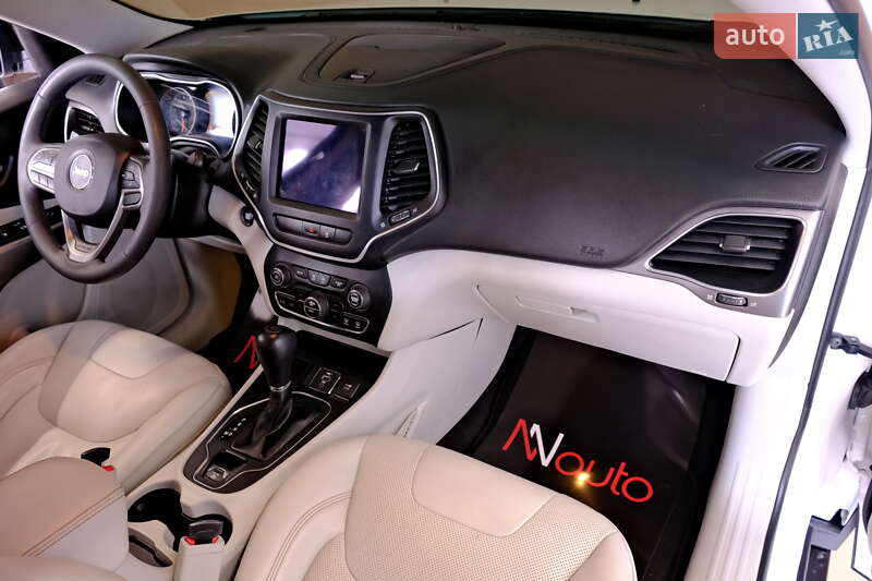 Внедорожник / Кроссовер Jeep Cherokee 2022 в Одессе