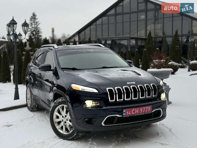 Внедорожник / Кроссовер Jeep Cherokee 2015 в Стрые