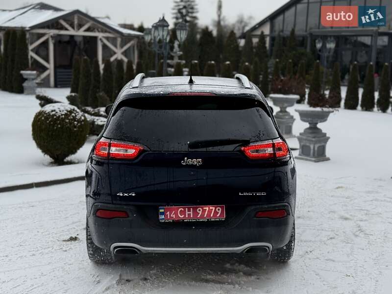 Внедорожник / Кроссовер Jeep Cherokee 2015 в Стрые