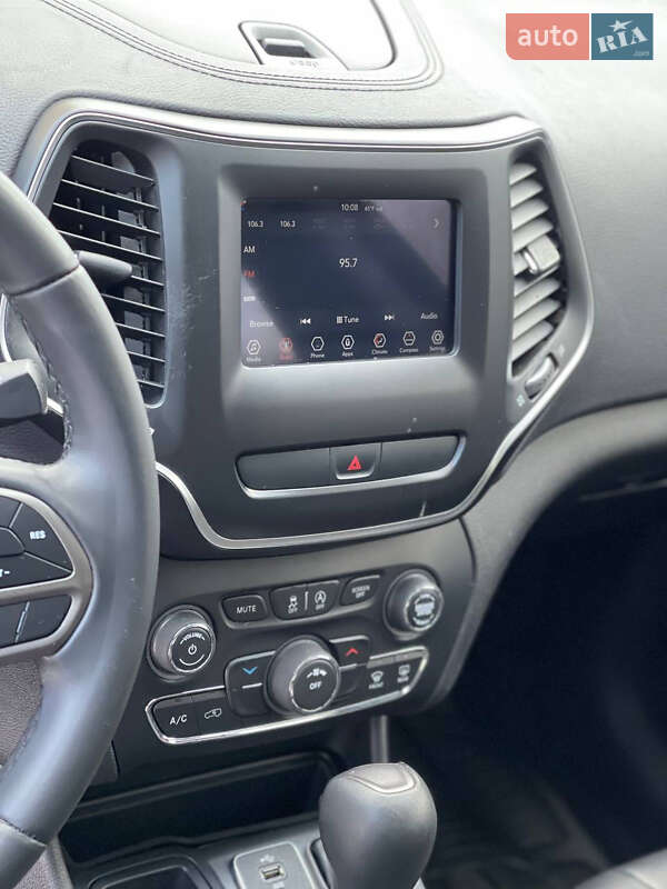 Позашляховик / Кросовер Jeep Cherokee 2019 в Львові