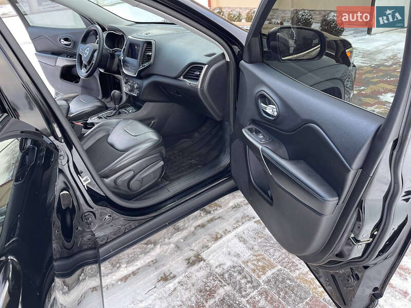 Позашляховик / Кросовер Jeep Cherokee 2019 в Львові