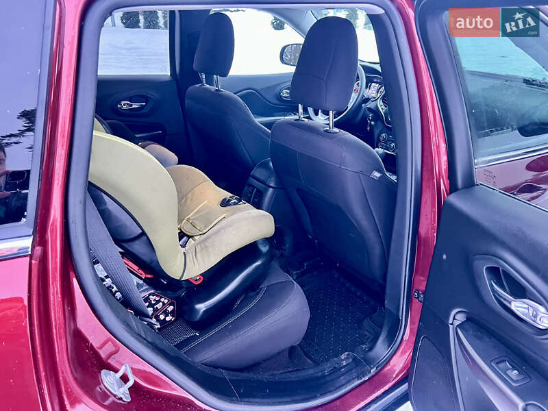 Позашляховик / Кросовер Jeep Cherokee 2018 в Харкові