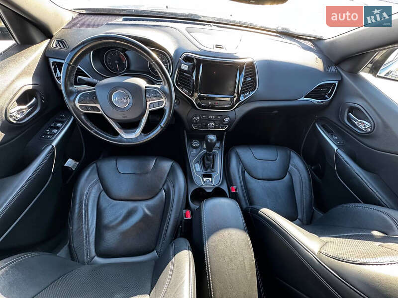 Позашляховик / Кросовер Jeep Cherokee 2019 в Львові