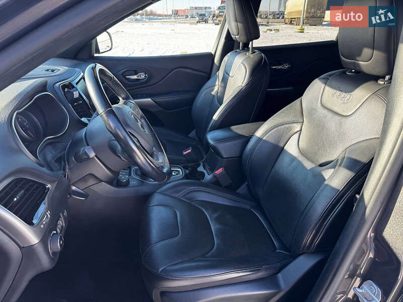 Позашляховик / Кросовер Jeep Cherokee 2019 в Львові