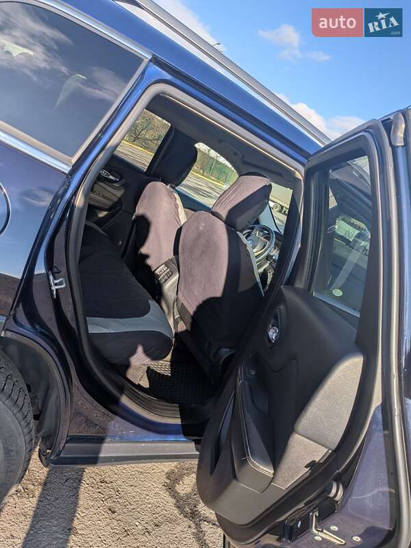 Позашляховик / Кросовер Jeep Cherokee 2014 в Ужгороді