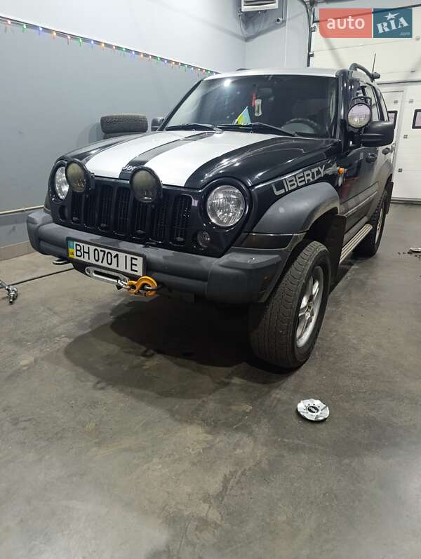 Позашляховик / Кросовер Jeep Cherokee 2005 в Березівці