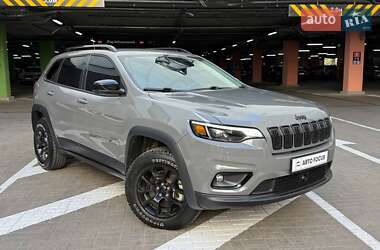 Внедорожник / Кроссовер Jeep Cherokee 2022 в Киеве