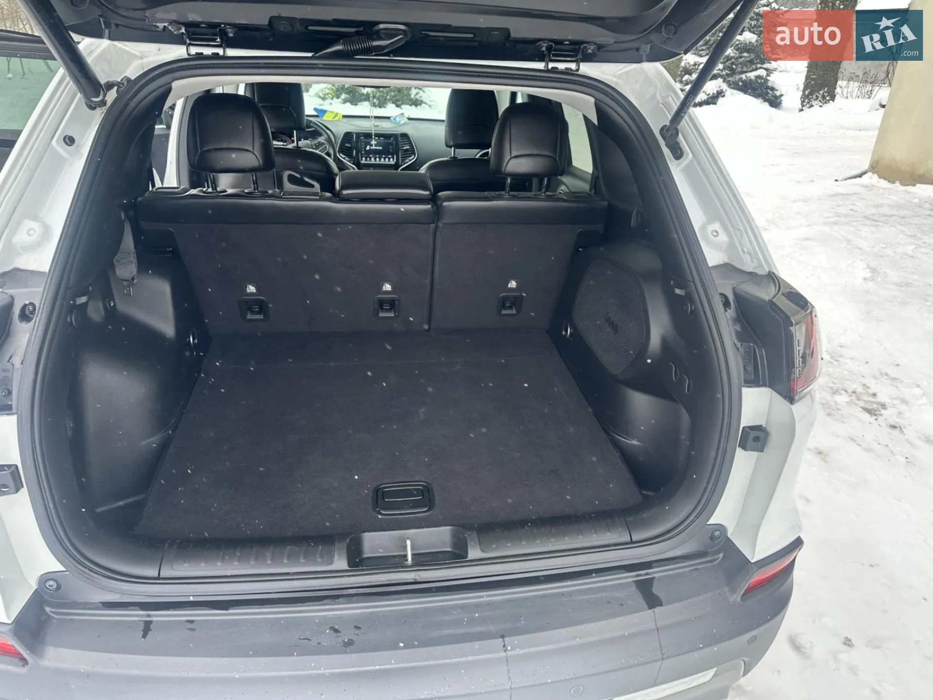 2019 Jeep Cherokee - мініатюра 11
