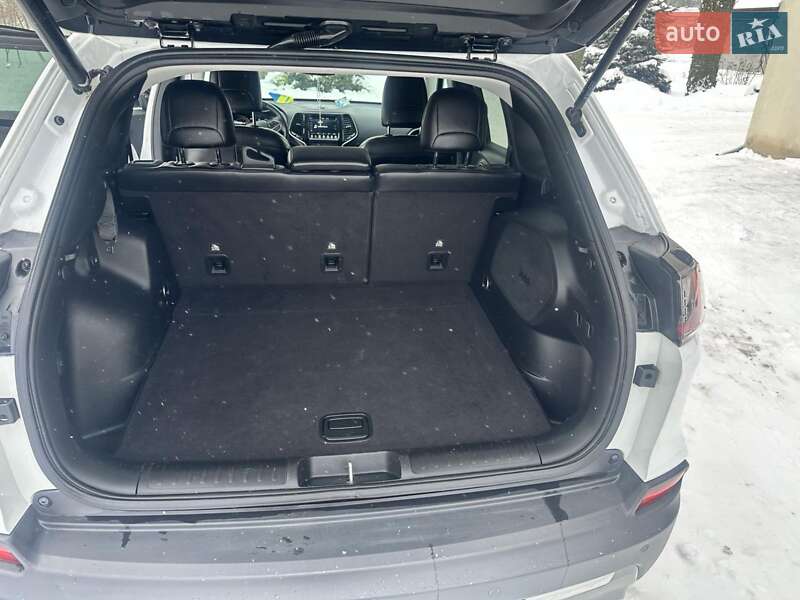 Внедорожник / Кроссовер Jeep Cherokee 2019 в Бучаче фото 11 Внедорожник / Кроссовер Jeep Cherokee 2019 в Бучаче