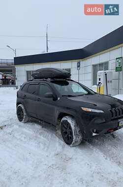 Внедорожник / Кроссовер Jeep Cherokee 2015 в Луцке