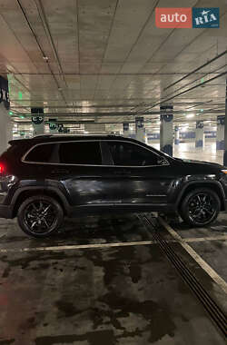 Позашляховик / Кросовер Jeep Cherokee 2015 в Києві