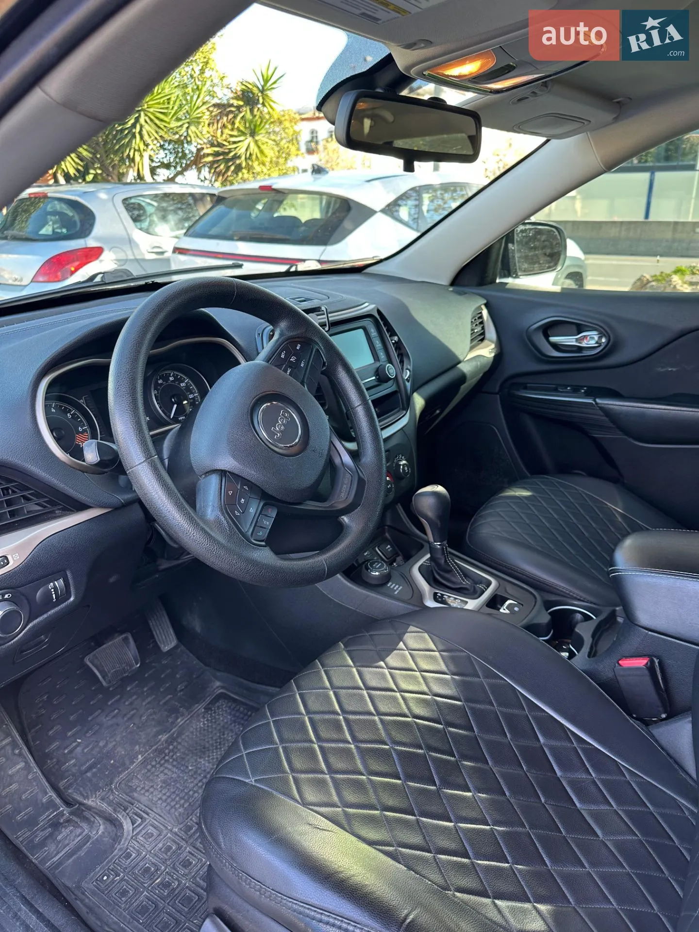 2013 Jeep Cherokee - мініатюра 18