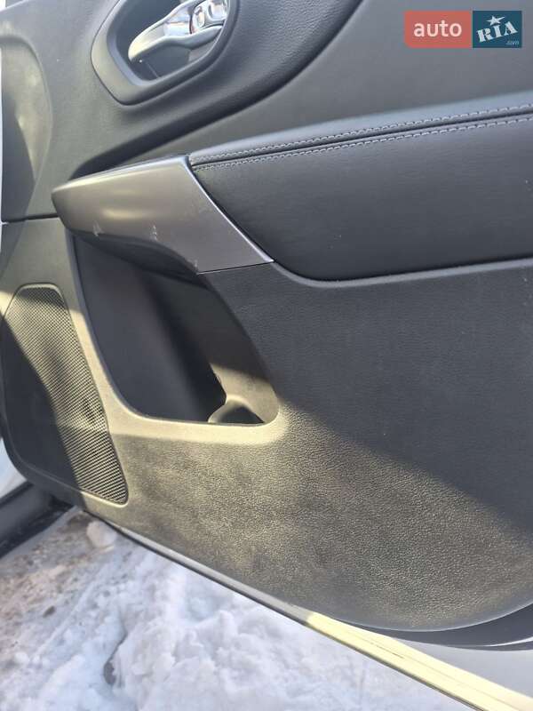 Внедорожник / Кроссовер Jeep Cherokee 2019 в Богуславе