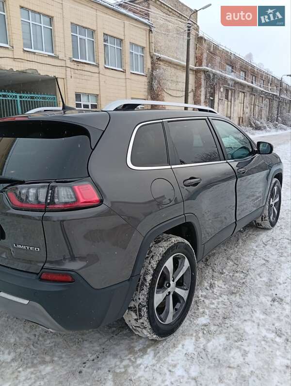 Внедорожник / Кроссовер Jeep Cherokee 2019 в Фастове