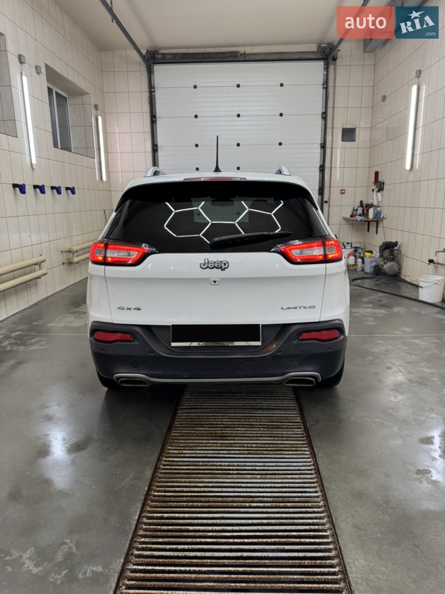 2016 Jeep Cherokee - мініатюра 11