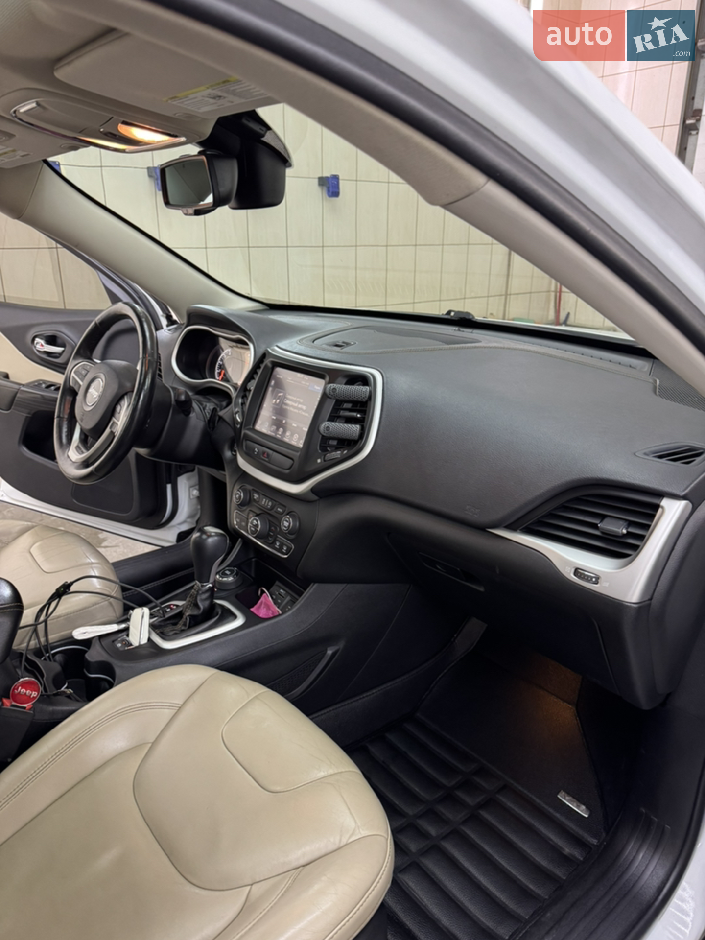 2016 Jeep Cherokee - мініатюра 19