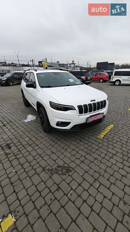 Внедорожник / Кроссовер Jeep Cherokee 2023 в Черновцах