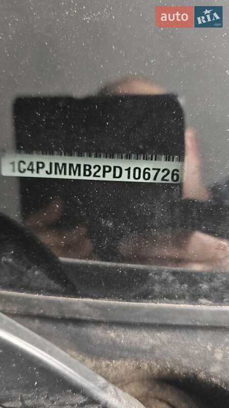 Внедорожник / Кроссовер Jeep Cherokee 2023 в Черновцах