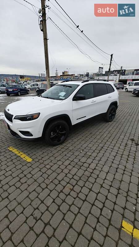 Внедорожник / Кроссовер Jeep Cherokee 2023 в Черновцах