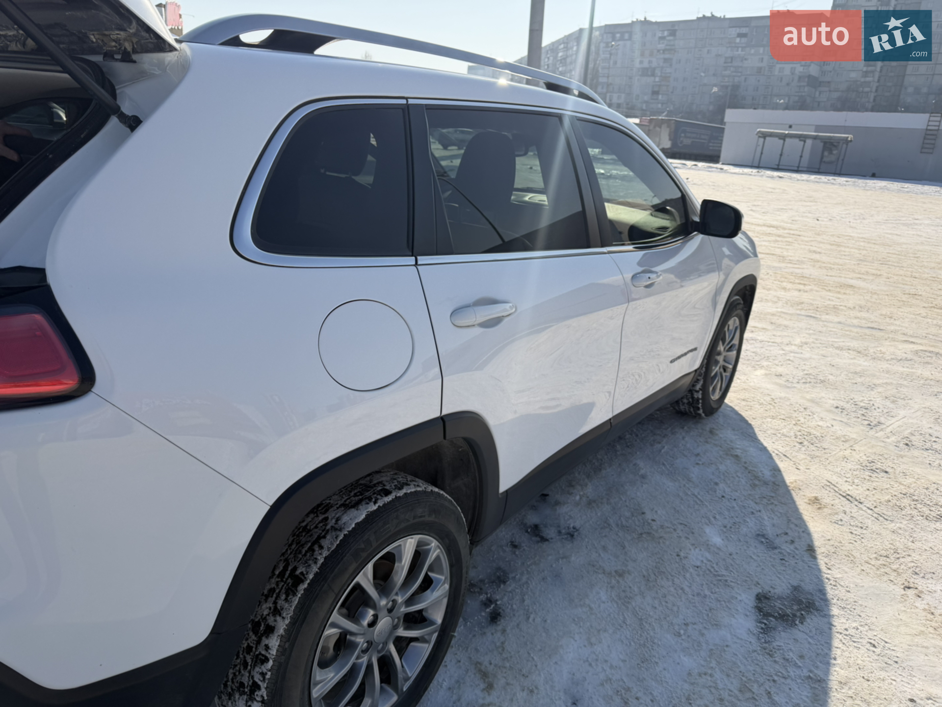 2020 Jeep Cherokee - мініатюра 3