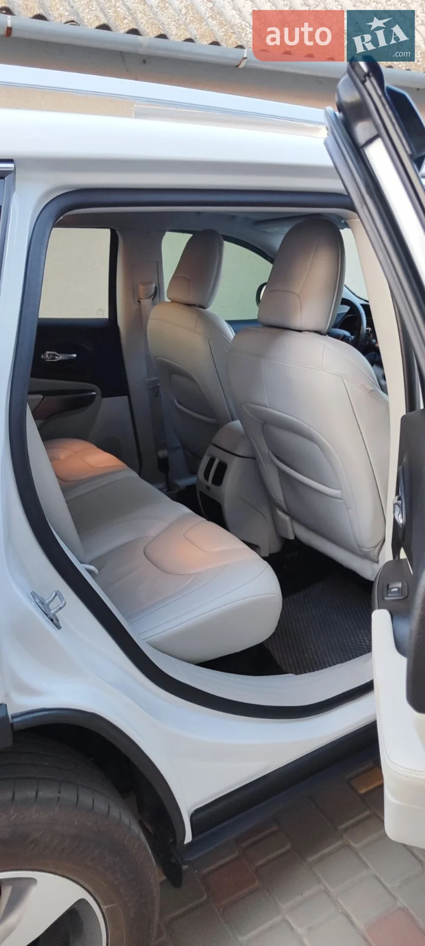 2019 Jeep Cherokee - мініатюра 16
