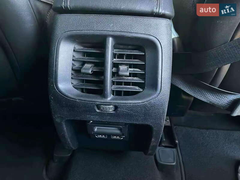 Внедорожник / Кроссовер Jeep Cherokee 2018 в Киеве