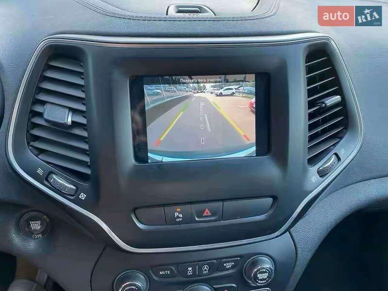 Внедорожник / Кроссовер Jeep Cherokee 2018 в Киеве