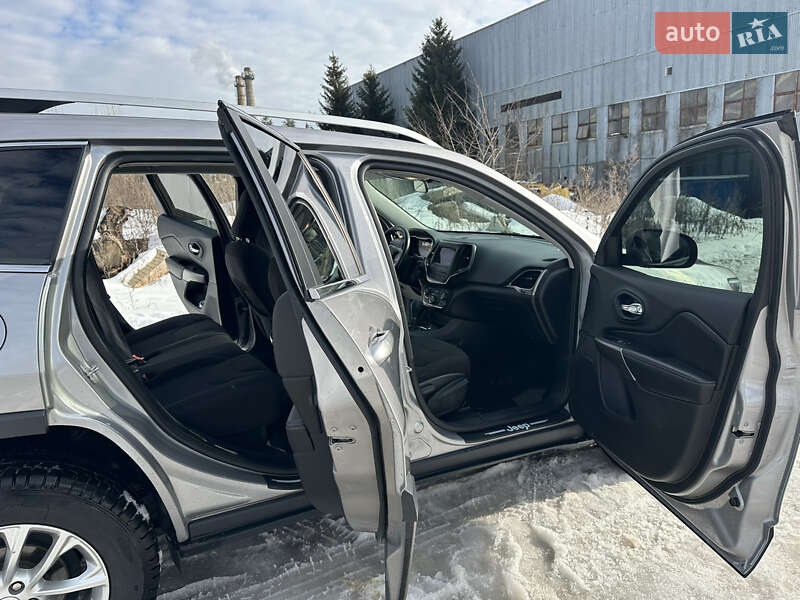 Внедорожник / Кроссовер Jeep Cherokee 2018 в Виннице фото 47 Внедорожник / Кроссовер Jeep Cherokee 2018 в Виннице