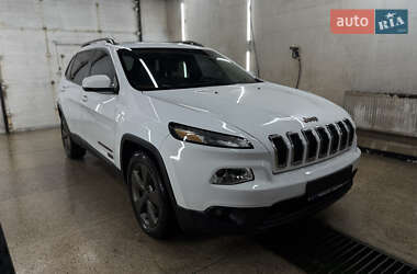 Внедорожник / Кроссовер Jeep Cherokee 2016 в Сумах