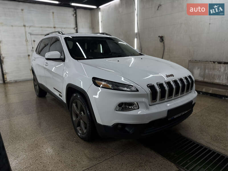 Внедорожник / Кроссовер Jeep Cherokee 2016 в Сумах фото Внедорожник / Кроссовер Jeep Cherokee 2016 в Сумах
