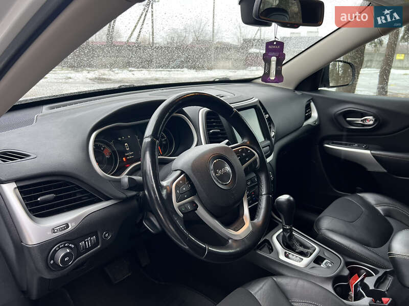 Внедорожник / Кроссовер Jeep Cherokee 2017 в Черкассах фото 12 Внедорожник / Кроссовер Jeep Cherokee 2017 в Черкассах