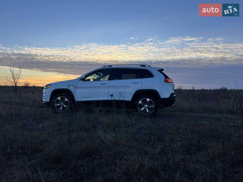 Внедорожник / Кроссовер Jeep Cherokee 2020 в Чернигове