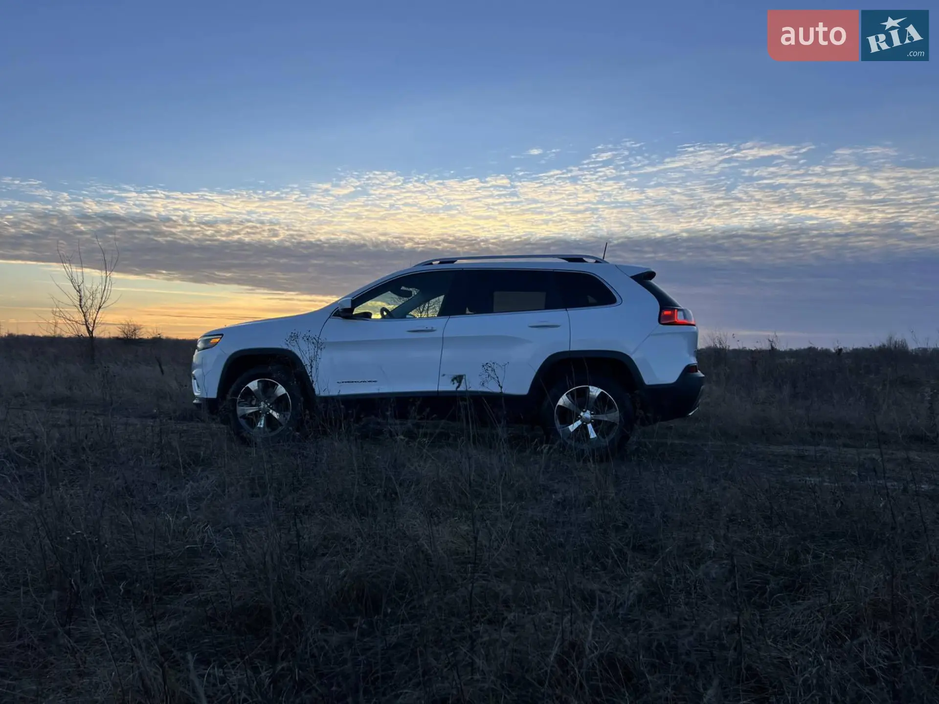 2019 Jeep Cherokee - мініатюра 24