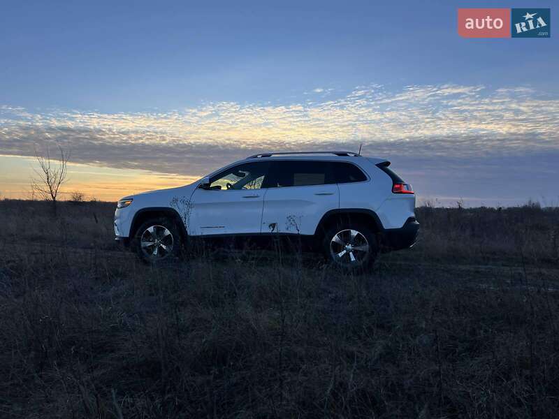 Внедорожник / Кроссовер Jeep Cherokee 2020 в Чернигове