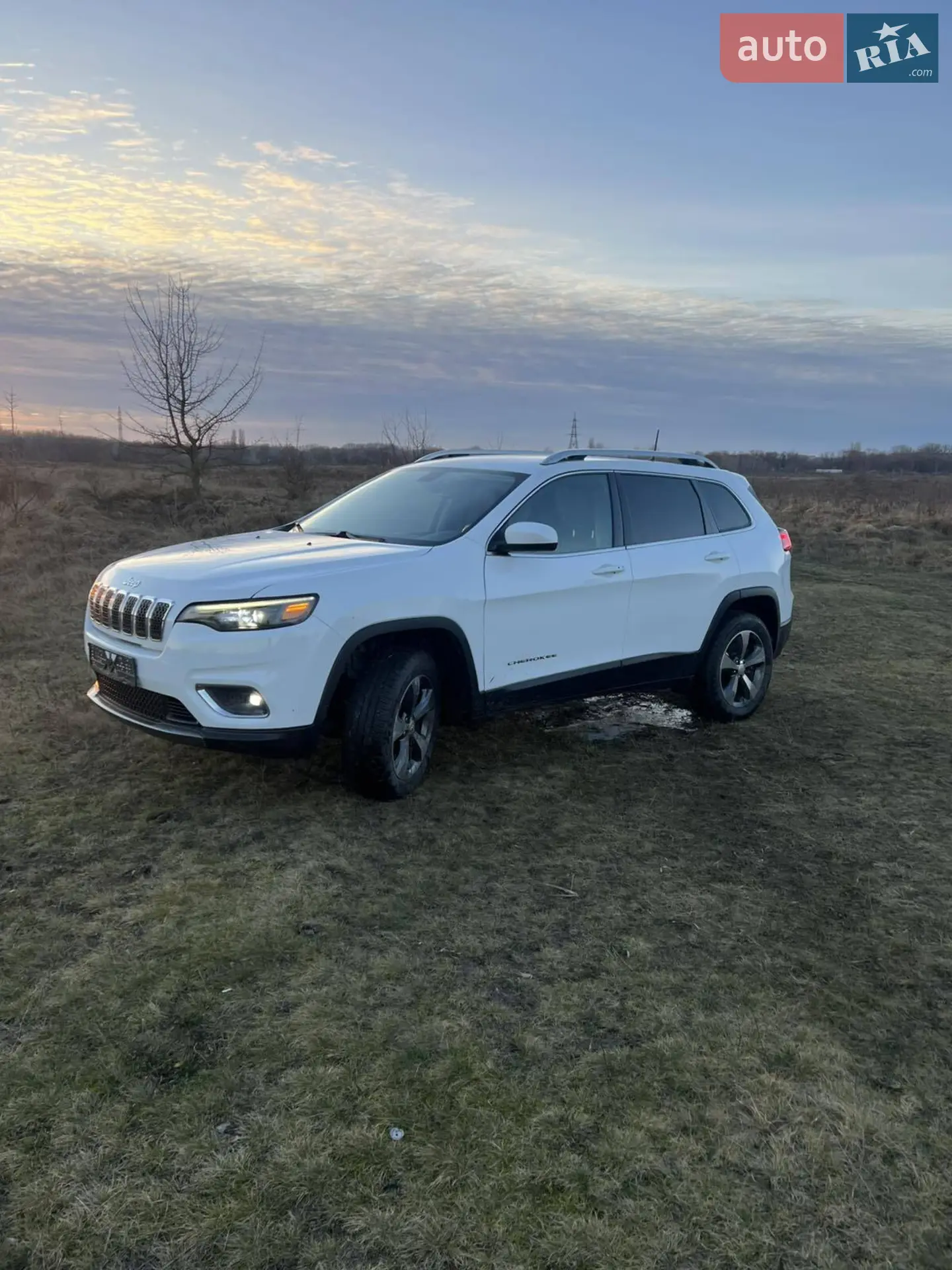 2019 Jeep Cherokee - мініатюра 26