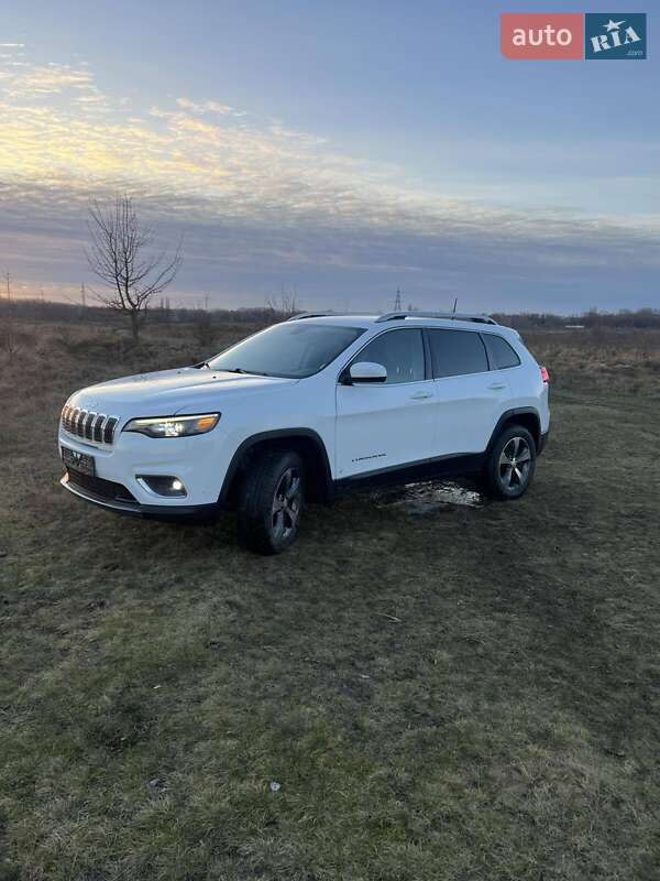 Внедорожник / Кроссовер Jeep Cherokee 2020 в Чернигове
