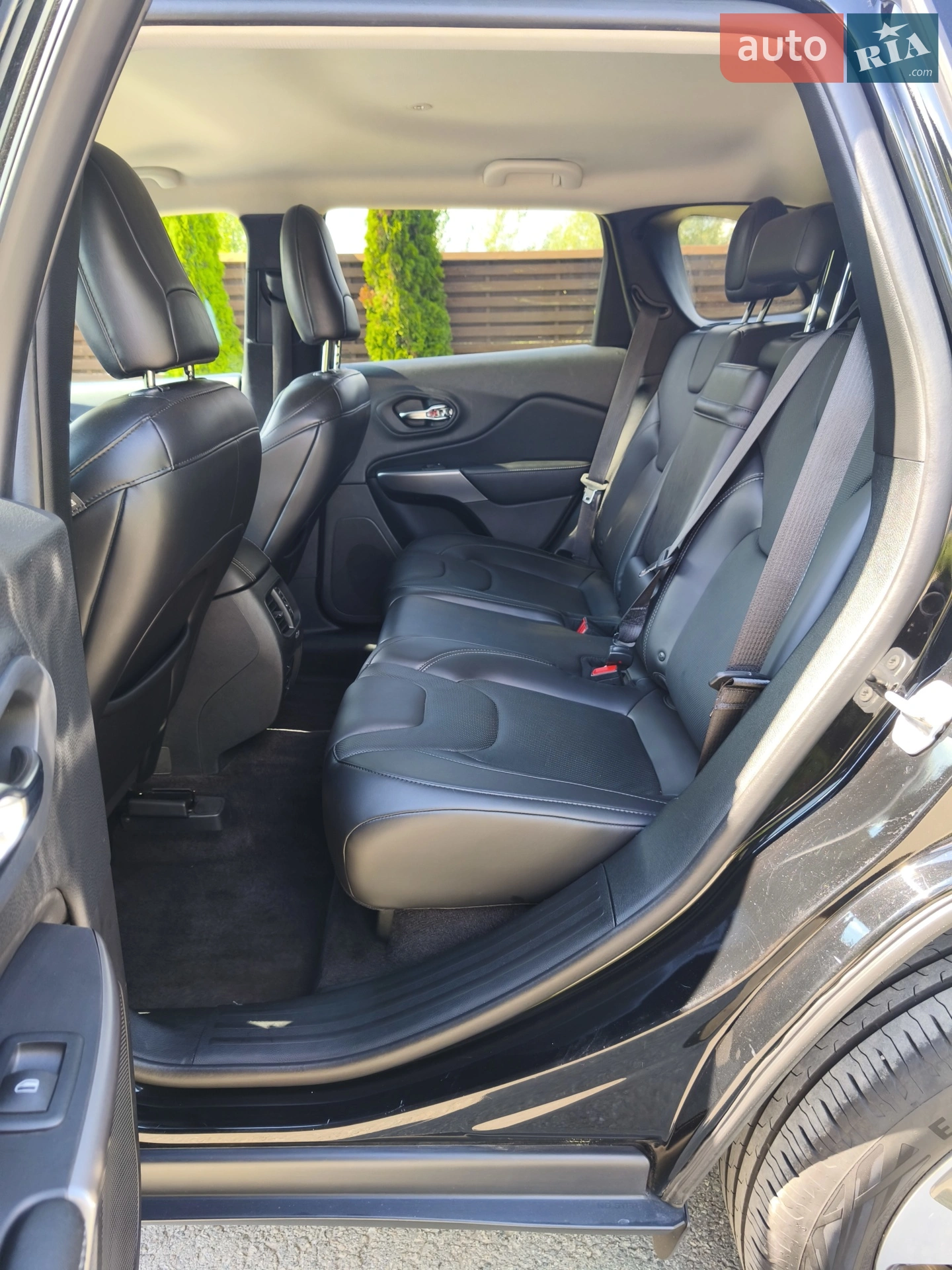 2018 Jeep Cherokee - мініатюра 16