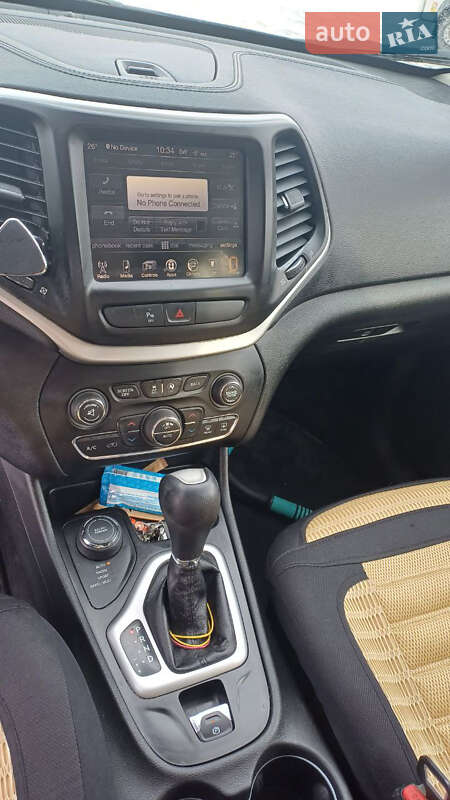 Внедорожник / Кроссовер Jeep Cherokee 2015 в Черкассах