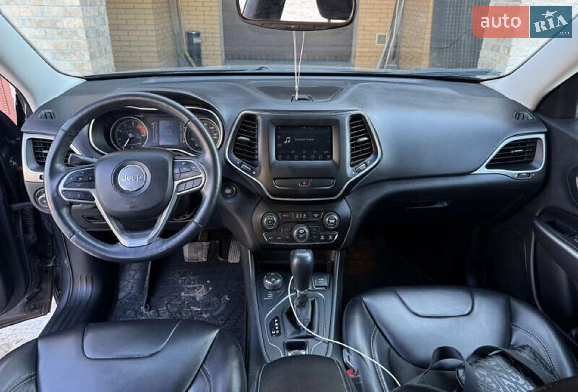 2018 Jeep Cherokee - фото 1